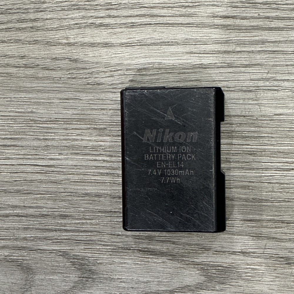Genuine Nikon EN-EL14 Battery For D3500 D5100 D5200 D5300 D5500 D5600